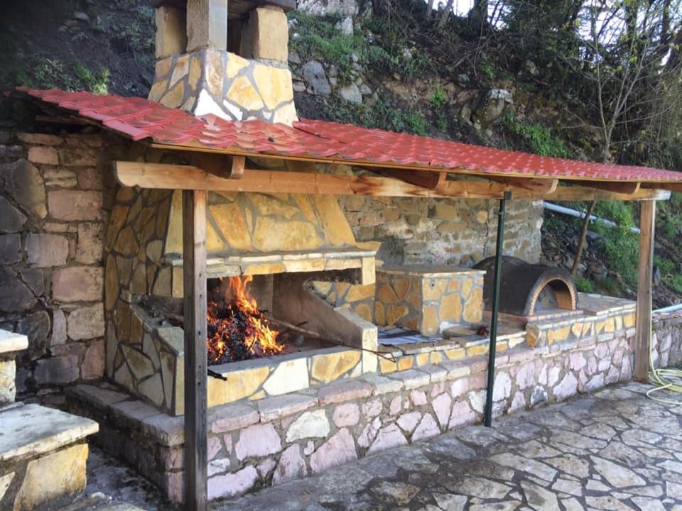 Mikro Katafygio Stavli Exterior foto